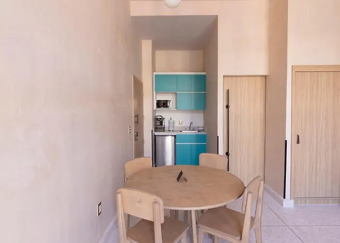 Confortable In The Heart Of Apartment *